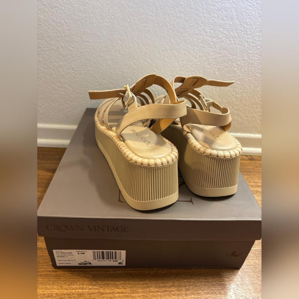 CROWN VINTAGE Women's Gracen Sandal NEW! - Picture 11 of 17